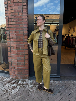 Peppercorn - Sage shirt - plantation green